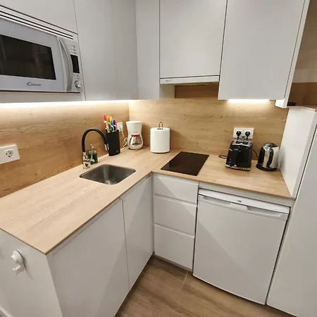 - Edificio América *